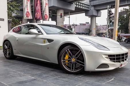 Ferrari Ff