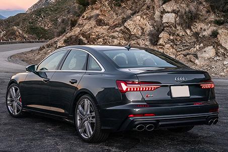 Audi S6 
