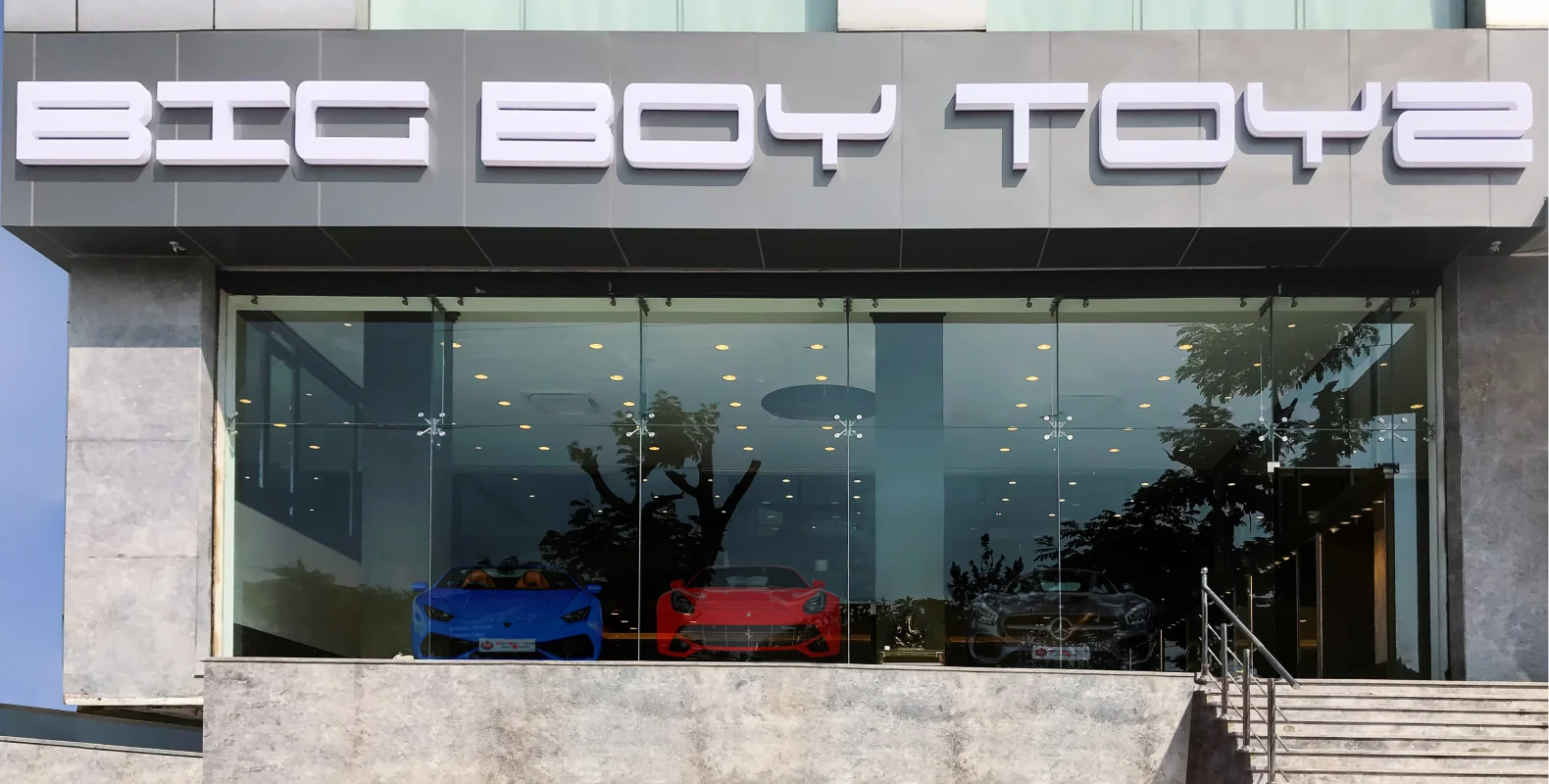 Showroom Image